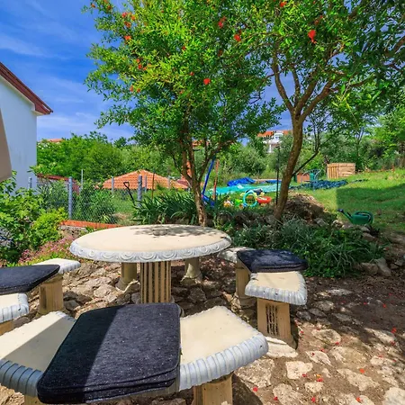 Jug Apartament Lopar